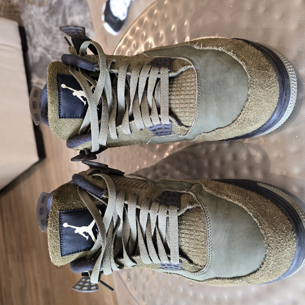 Men's Olive Green Sneakers